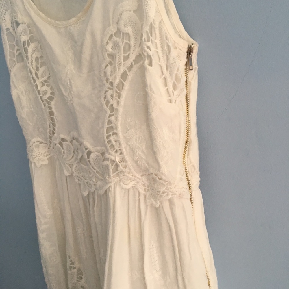 LF Dress - Picture 2 of 5